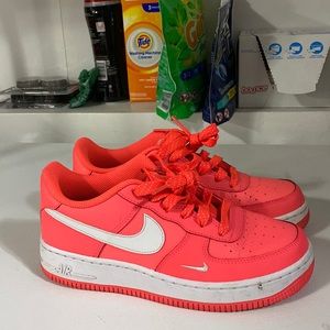 only worn a few times size 5.5y cute girls shoes